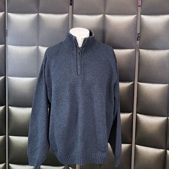 Oscar De LaRenta sweater  - Picture 2 of 7